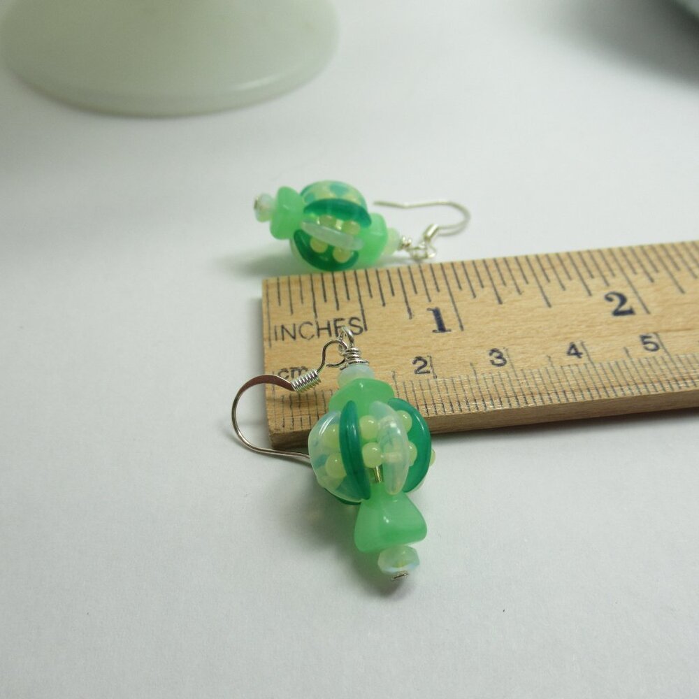 Uranium glass beaded bead earrings - Picture 6 of 13